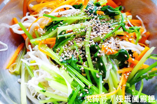 大暑|孩子忍了一周终于周六还是暴雨不能出门,多吃爽口菜,开胃吃饭香