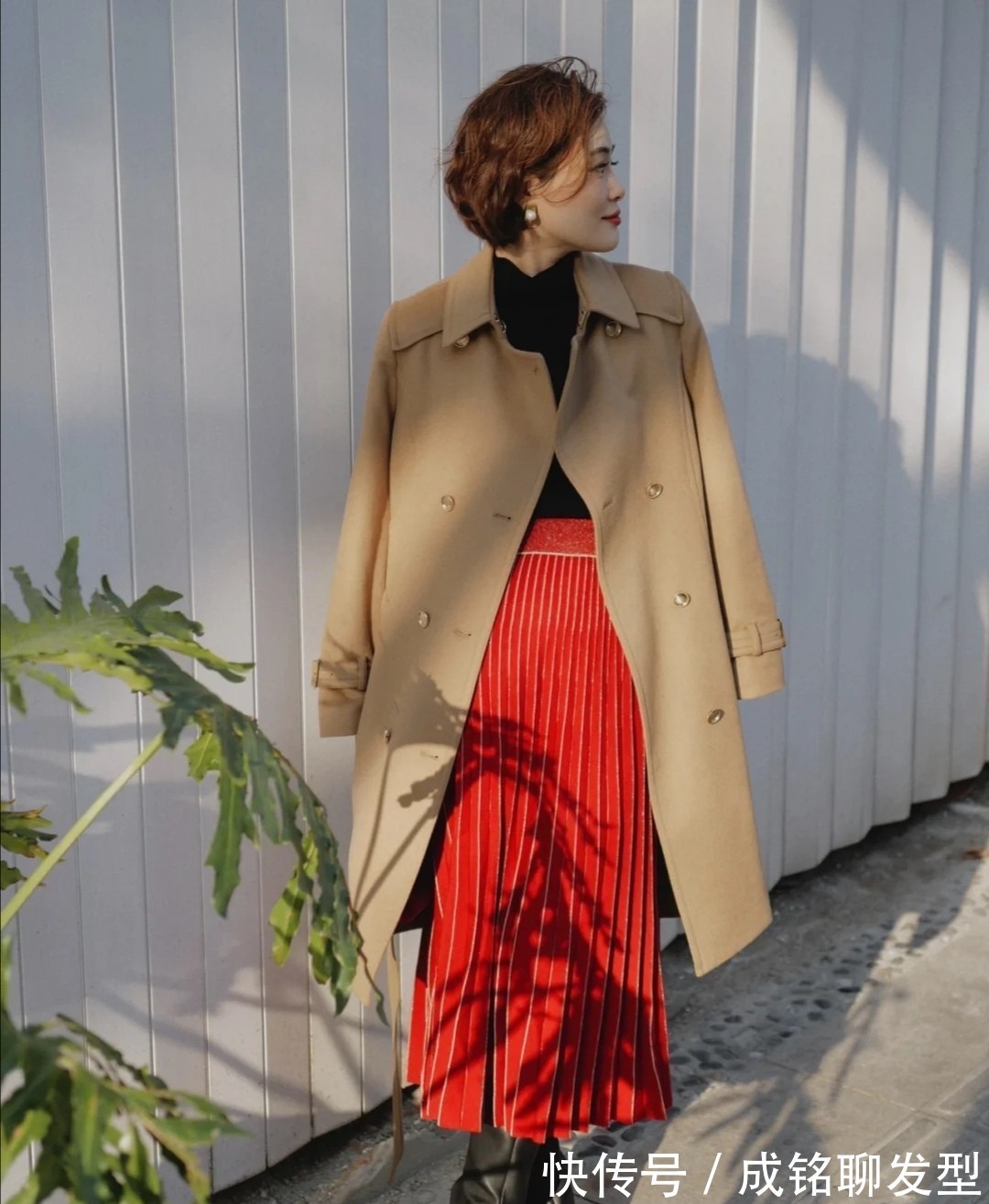 女性|这才是适合中年女性的气质穿搭,端庄得体又高级,时尚精致又减龄