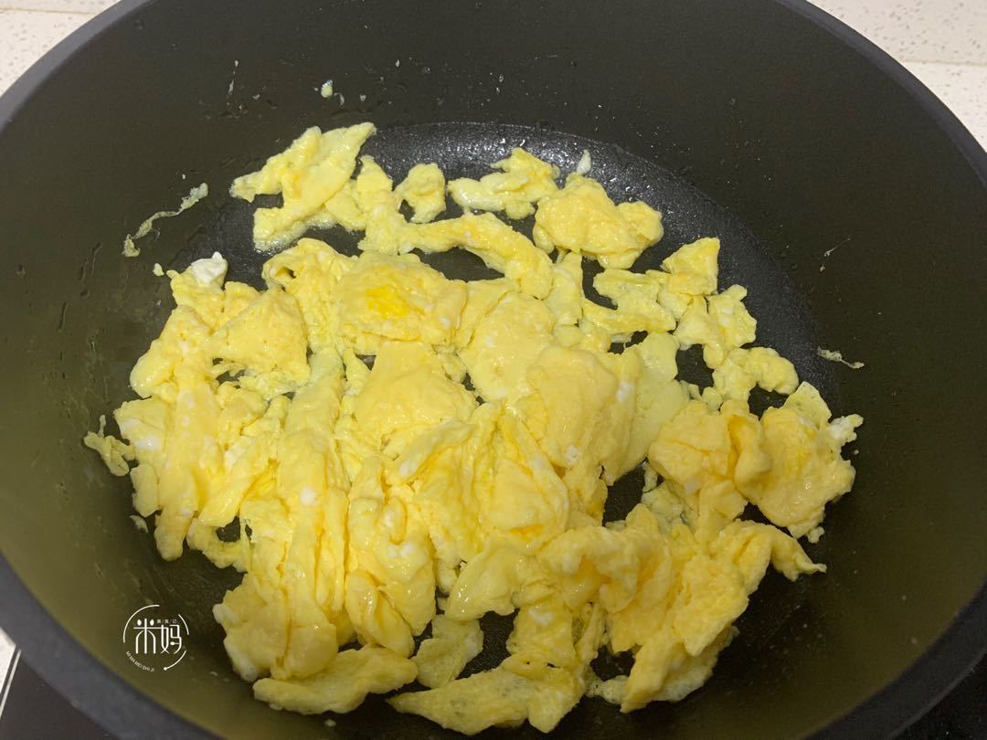 三伏天，它和鸡蛋天生一对，简单一炒清新好吃，给肉都不换