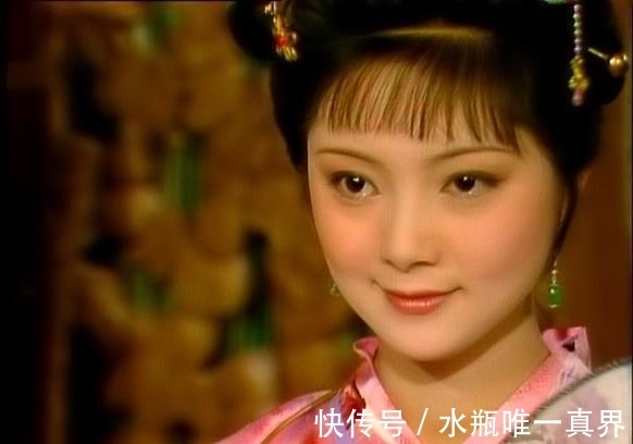 薛姨妈@薛宝钗被宝玉遗弃后过得有多苦?寄人篱下,半夜干活,苦不堪言