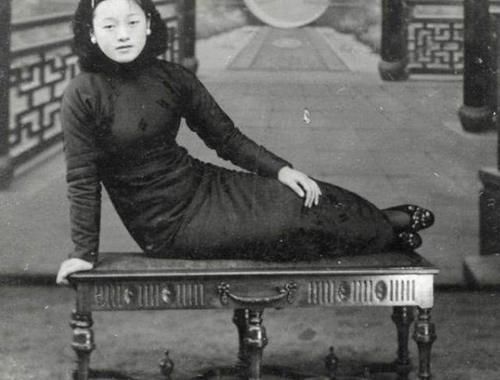 老色鬼|军阀杨森有多风流一生娶12个妻妾,九十岁高龄仍旧生孩子