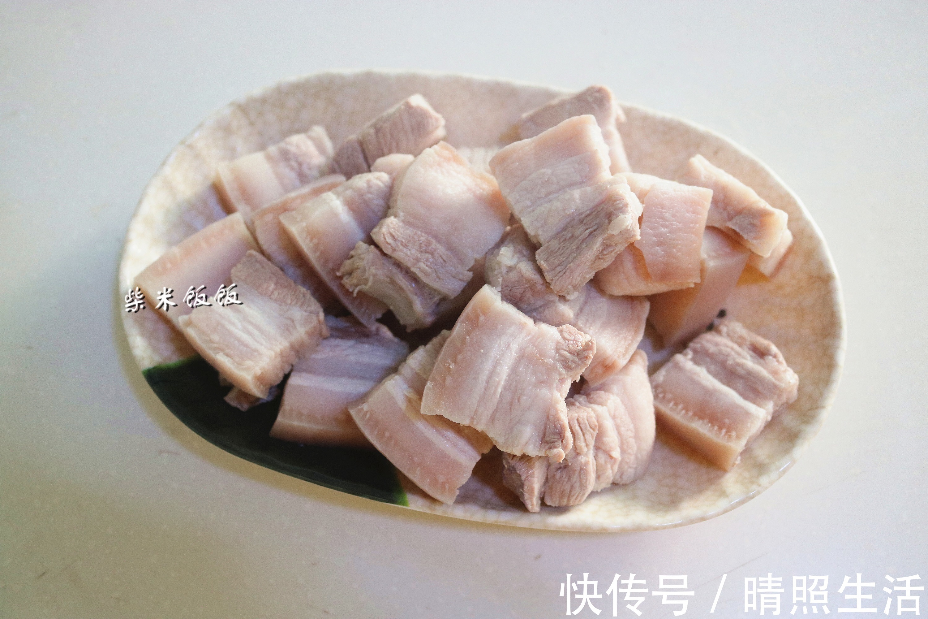 做法|红烧肉，我喜欢这做法！不用香料不用炸，颜色红亮，好吃不油腻
