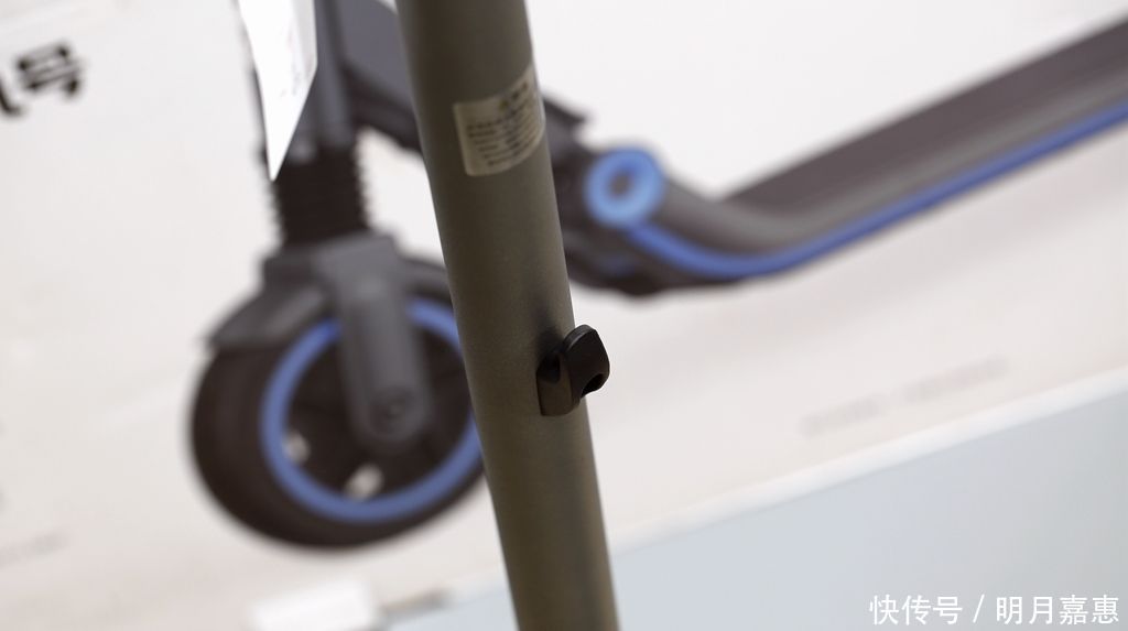 车把|女儿的暑假礼物,性能和安全都在线九号儿童电动滑板车E10体验