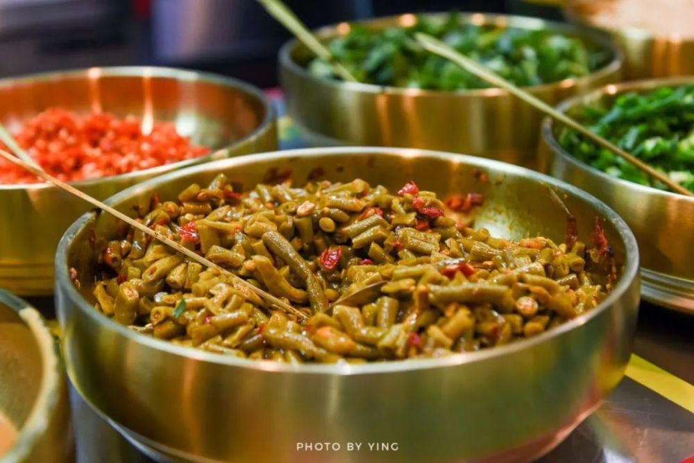  吃一次就被圈粉，西安热卤界的杠把子强势出gai！