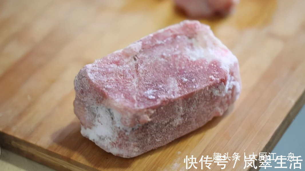 饭店|瘦肉咬不动？牢记这4点，猪肉嫩滑如豆腐，大厨教你饭店做法