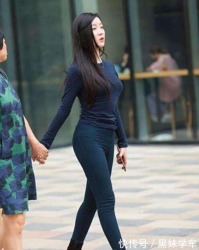 针织衫 惊艳十足的打底裤,露腿的穿搭组合很加分,更显身材!