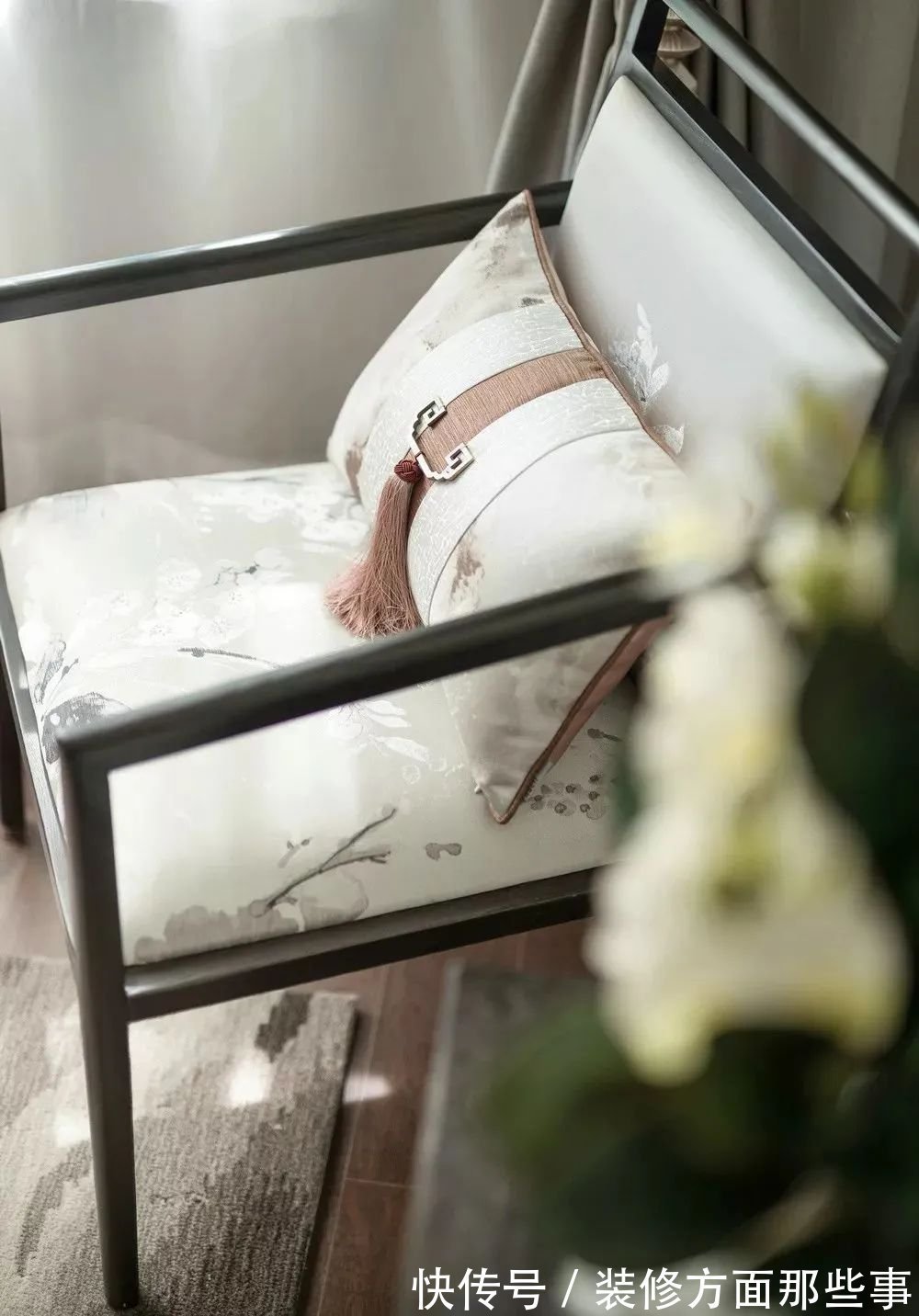 美学|150平新中式装修设计,一进玄关就被迷住了,清雅客餐厅,更是惊艳!