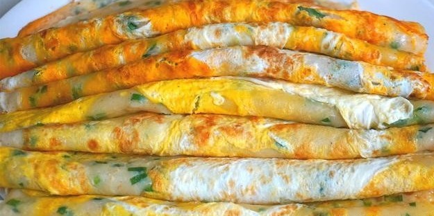 三伏天不想做饭,教你10分钟早餐做法,有饼有鸡蛋,简单营养