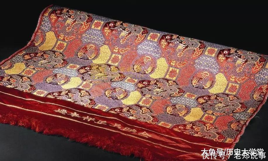 中国古代“丝绸”的价格为何堪比黄金，由这两个因素所决定