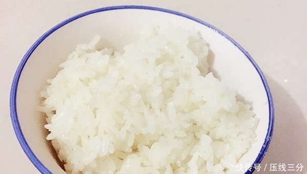 “吃得少,活得久”,有依据吗?医生:其中的含义,很多人没搞懂