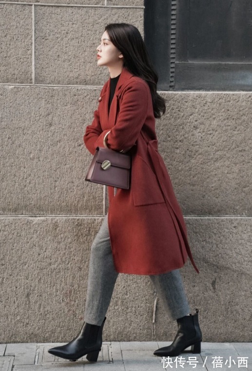 时髦|你离腿精的距离有多远?答案可能就是一双“裸跟靴”,时髦精必备