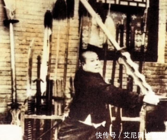 习武之人|老照片:晚清武林高手,图六霍元甲本人,最后一张黄飞鸿