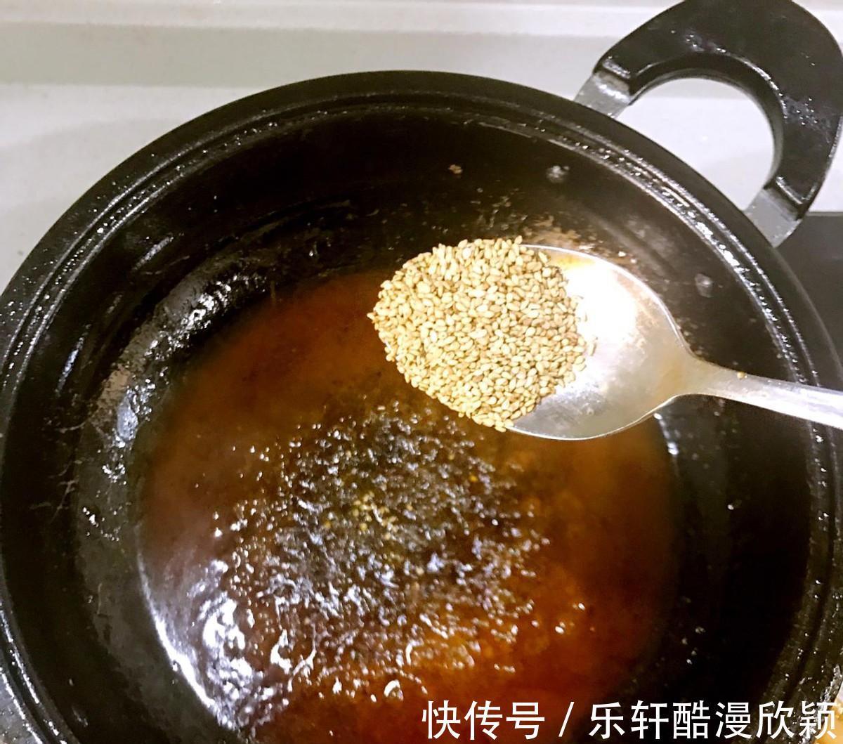 搅拌均匀|不用烤箱也能做出来的蜜汁鸡翅,大人孩子都喜欢,边吃边吮手指