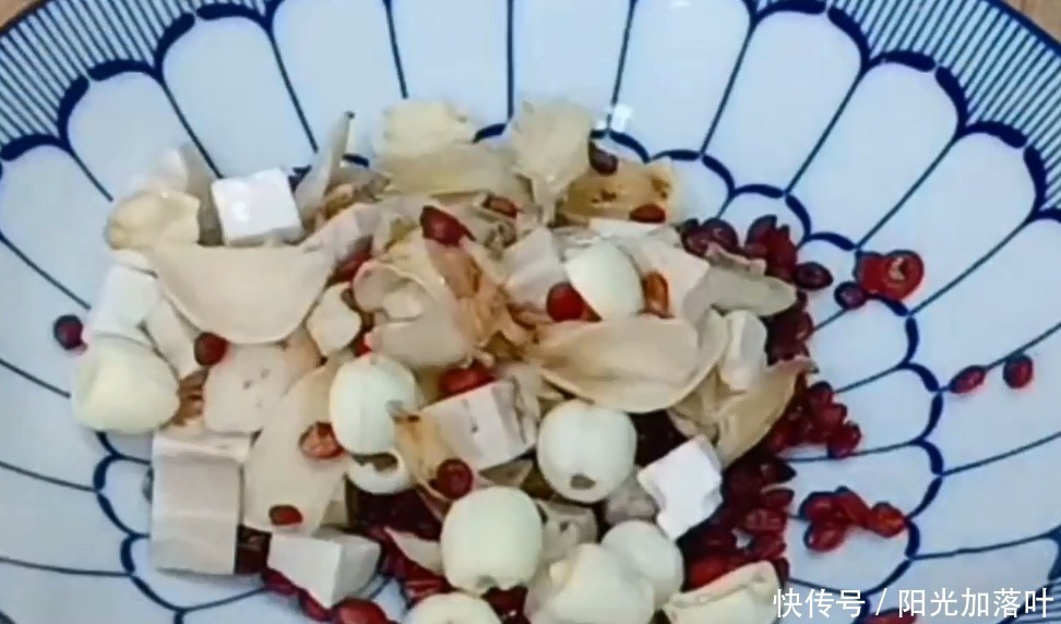 失眠多梦|失眠睡不好?试试这道汤,营养美味,安神养心,一觉睡到大天亮!