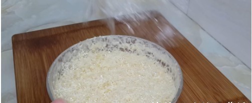 面粉新吃法,手不沾面,比油条做法简单,比馅饼好吃,越吃越想吃