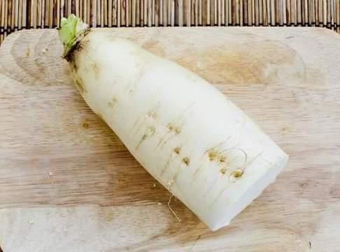 菜市场|保存萝卜，试试这种土方法，放到过年依旧新鲜，不烂不糠水分足