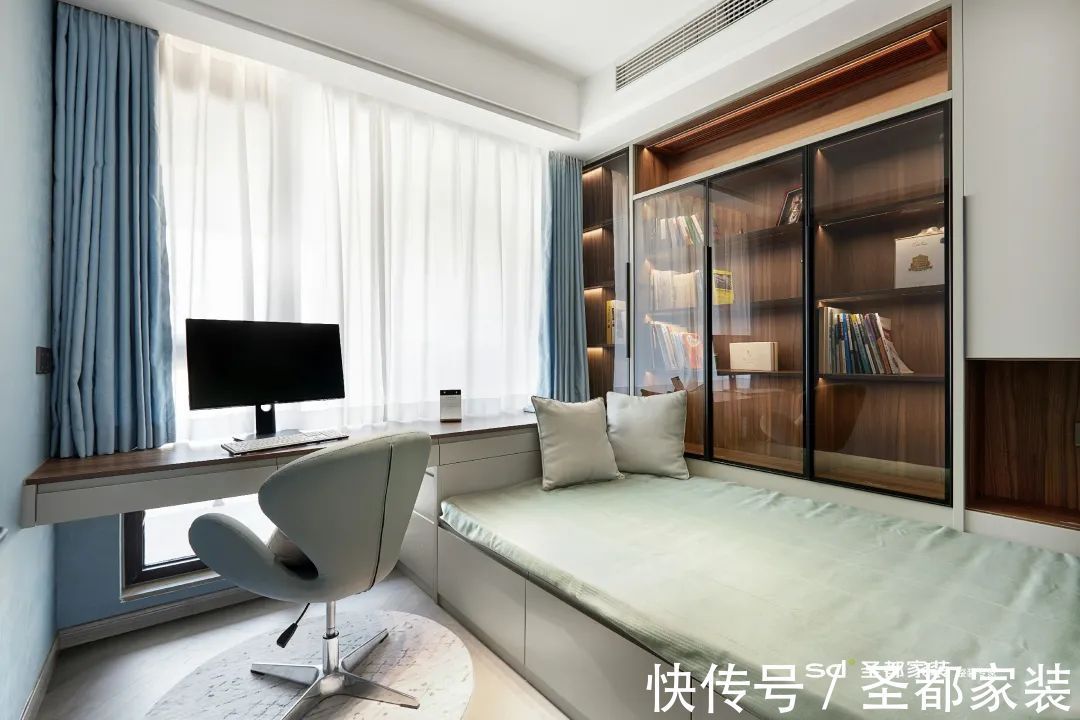 阳台|独居是一个人的狂欢：93㎡三室两厅家装阳台爆改休闲区