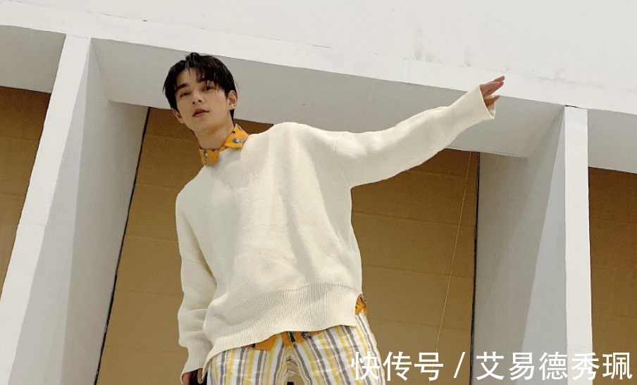 李誠儒|郭敬明給何昶希發S卡,是出自自己的原因,還是因為什么