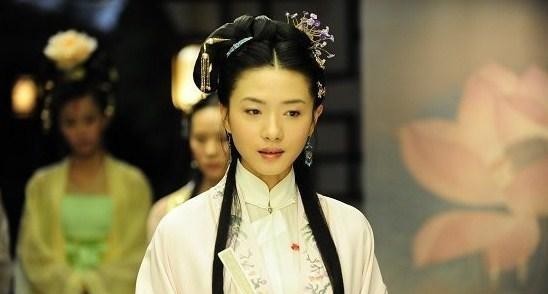 隔江|商女不知亡国恨,隔江犹唱后庭花,出身青楼的她改变了我们的看法