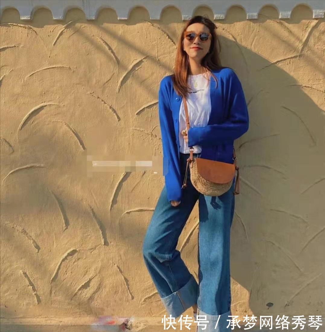 搭配 今秋穿针织开衫+阔腿裤，中年女性穿太合适！