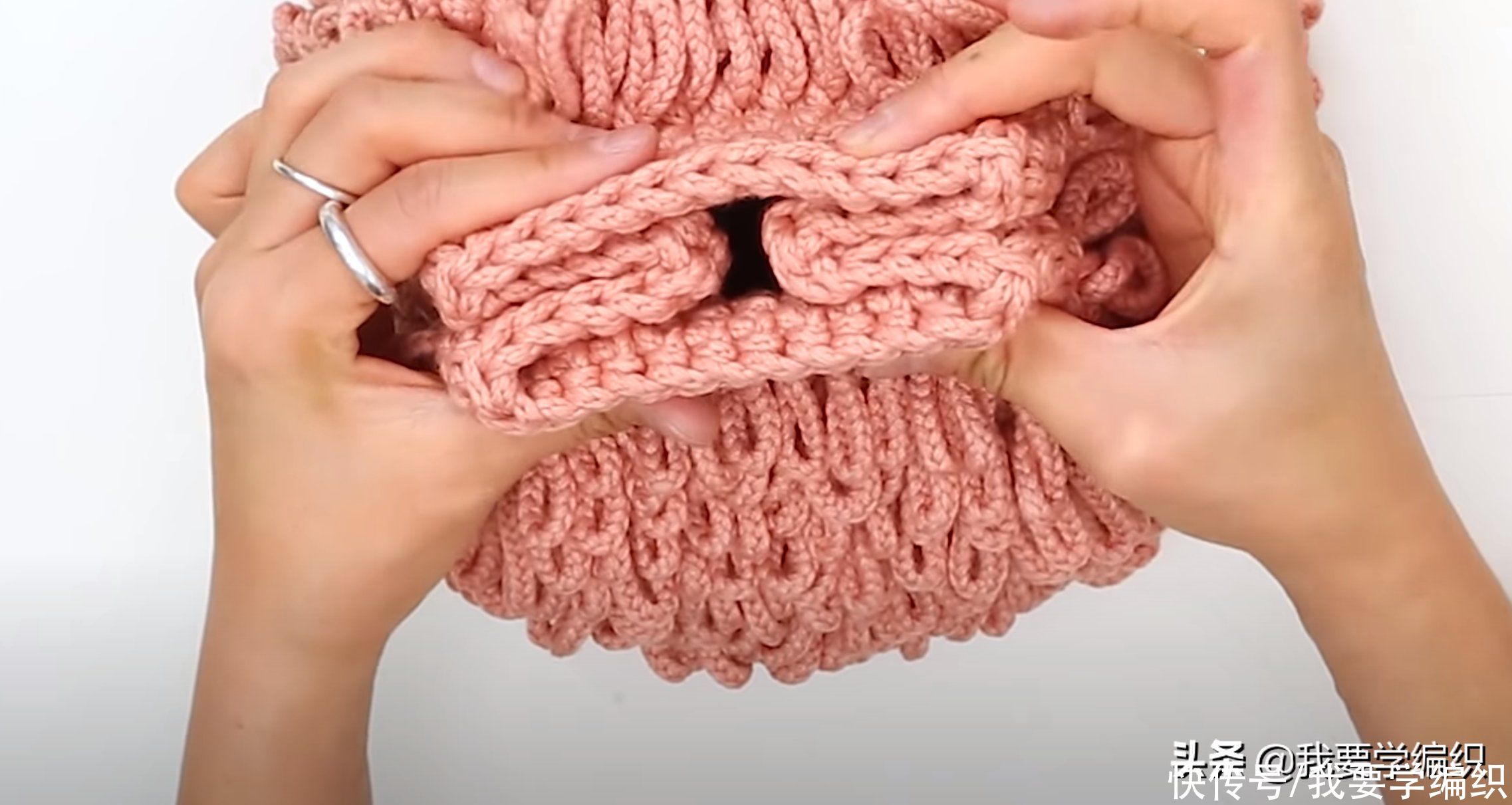 自己钩一款可爱又别致的手提包，刺猬包编织教程，新手入门级包包