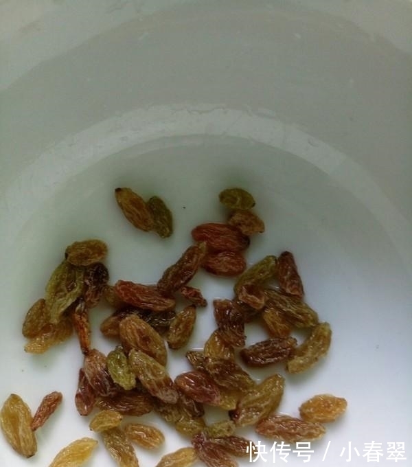 南瓜的又一种好吃的做法,松软香甜,上桌就被家人横扫一空