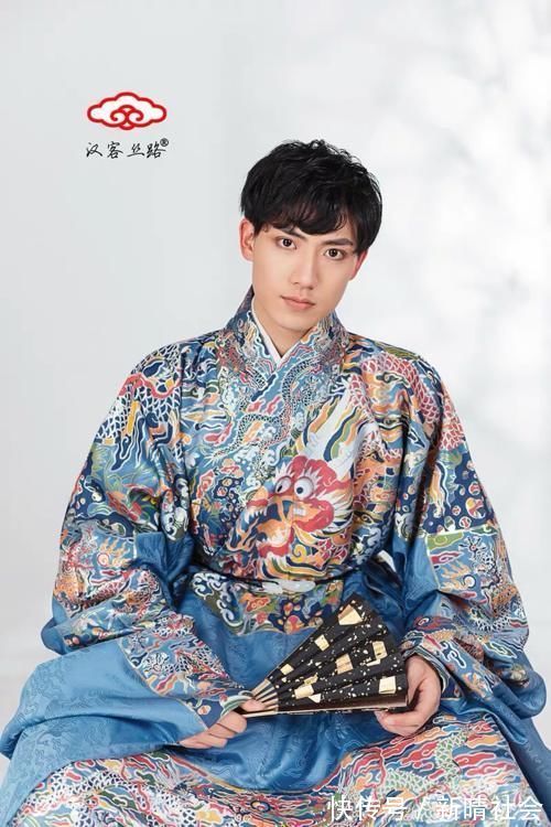 明制!汉服千千万,得不到的最好看 本期高定系列,可是你缺的那一件?