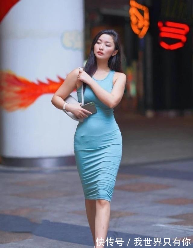 女人 越是迷人的女人,穿搭越是简单,一件连衣裙就可以解决问题!