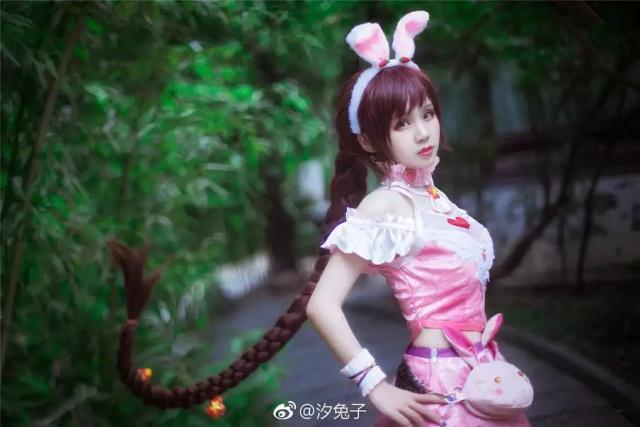 cospl《斗罗大陆》Cosplay神还原，这样的小舞姐你喜欢吗？