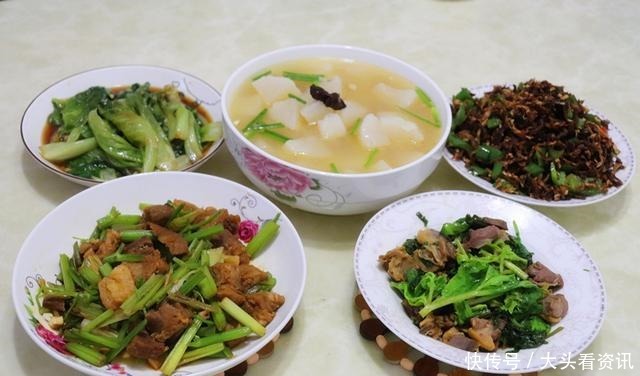 一家四口,四菜一汤,半小时做好,营养美味,比外卖实惠多了!