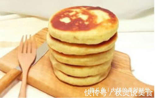 教你做无水无油的红薯饼,蓬松喧软,香甜营养,老人孩子吃特适合