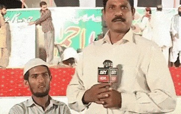 |搞笑GIF趣图:女朋友太爱玩,好想装作不认识她!