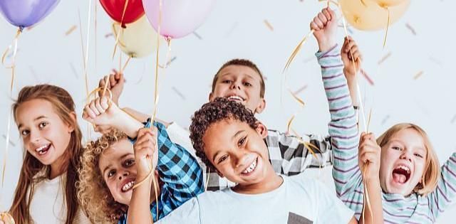 智商高的孩子,一出生就有3个特征,你家孩子占了几个?