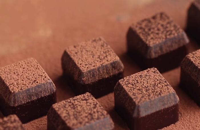 醇厚|家中自制牛奶巧克力,丝滑香甜,口感醇厚,真是太好吃了