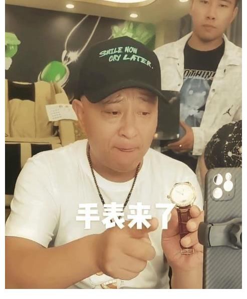 刘小光|嘎子带货新套路，商品标价有误倒贴200万，还一再强调不要退货