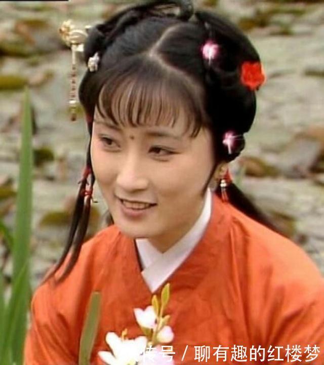 换上|《红楼梦》中香菱换上了袭人的裙子,有什么深意吗?