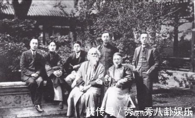 徐志摩&徐志摩的葬礼,生前有关的三个女人同时出席,挽联内容显露真情