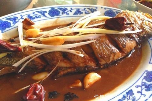 加上|无论炖什么鱼,最好加上这1步!否则鱼肉不鲜嫩,还很腥