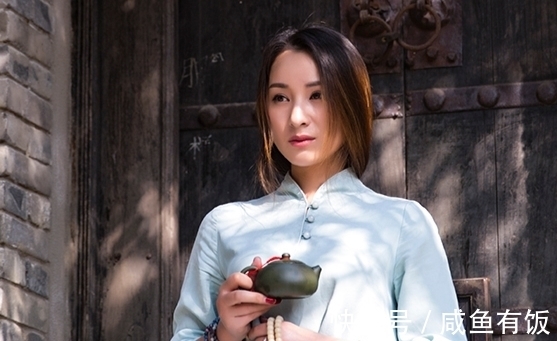 茶叶@这几首小诗,把茶的灵韵写活了,诗词就是这么神奇,品茶如美人