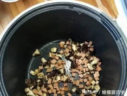  实在|什锦焖饭的做法，这么做实在太香了！