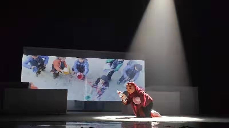  和平|这是一页战争与和平的散文诗，多媒体木偶剧《海关》展现小木偶的大格局