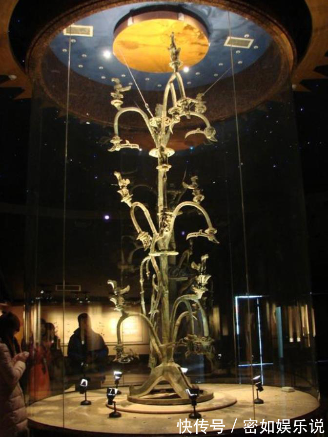 考古$三星堆越挖越离谱,央视“约谈”三叔创作灵感,三叔:太神秘了