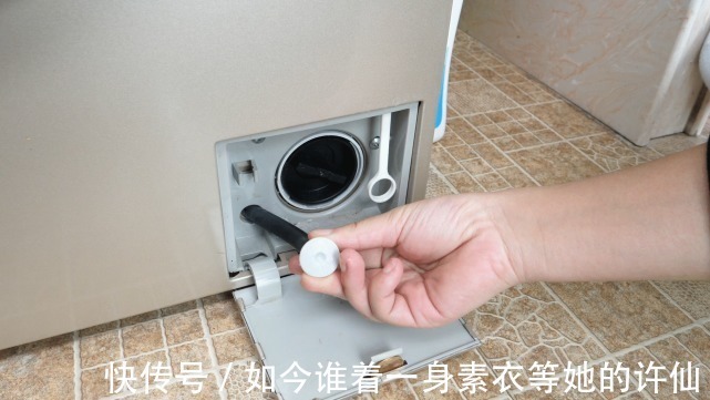 洗衣机的这3个隐藏位置，一定要定期清洗，不然衣服会越洗越脏