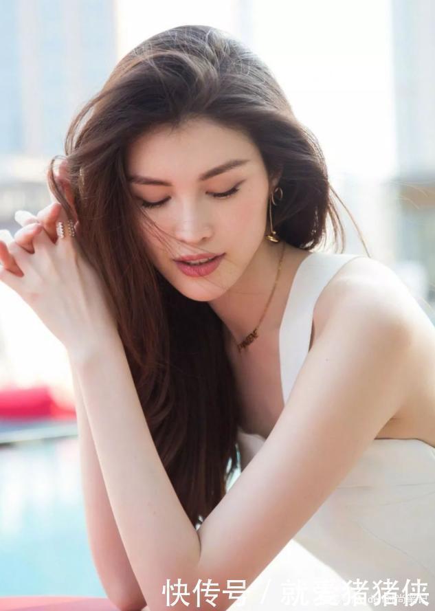 秋天|保养得当的女人,总是不会放弃这六个好习惯,着重提升整体年轻感