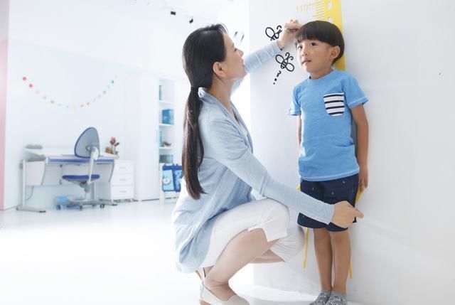 不良习惯|孩子身高一直长不高，父母带孩子检查后，才知道“元凶”竟是它