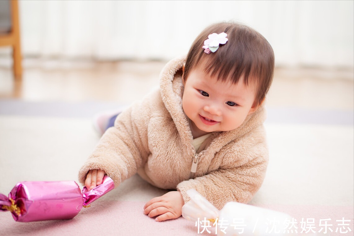 婴儿|宝宝智商高不高,从婴儿时期表现出的6个迹象中,就可以看出来