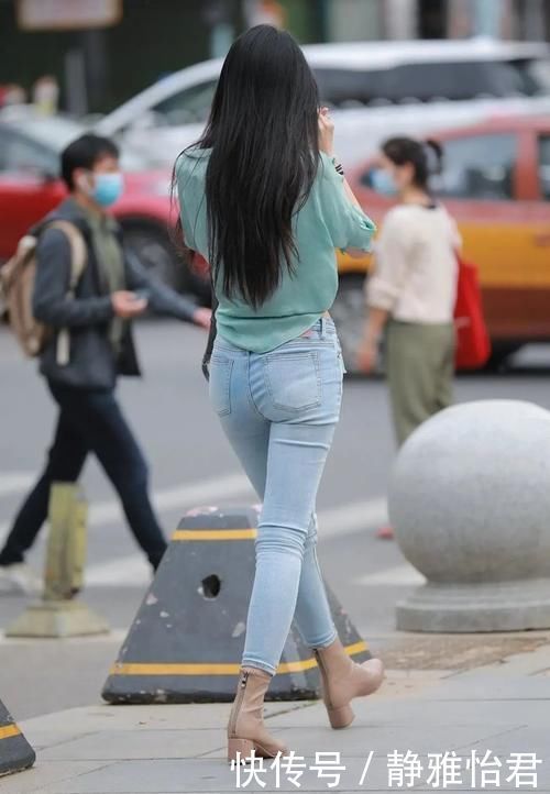 超美|高挑女神秀超美颜值，牛仔裤升级时尚感，最佳女友便是如此
