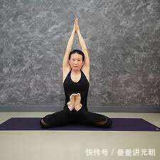 k髋部,膝盖,脚踝够灵活吗?试试这个瑜伽体式!