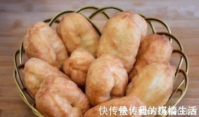 酥脆|炸油条时，一定要加此物，油条个个空心，蓬松酥脆，还好吃