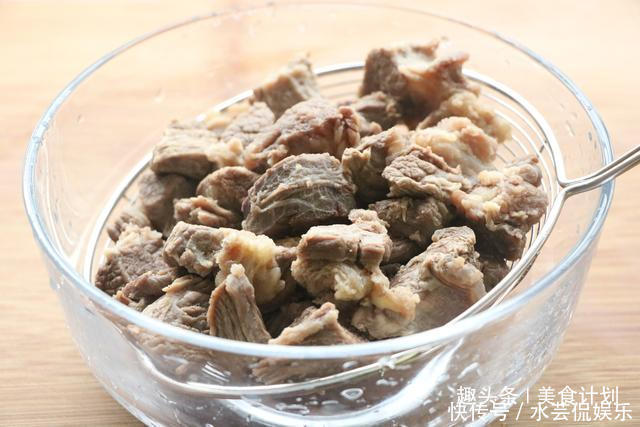 牛肉|伏天最爱的一锅炖,有肉有菜有汤汁,每次孩子总能吃2碗米饭!